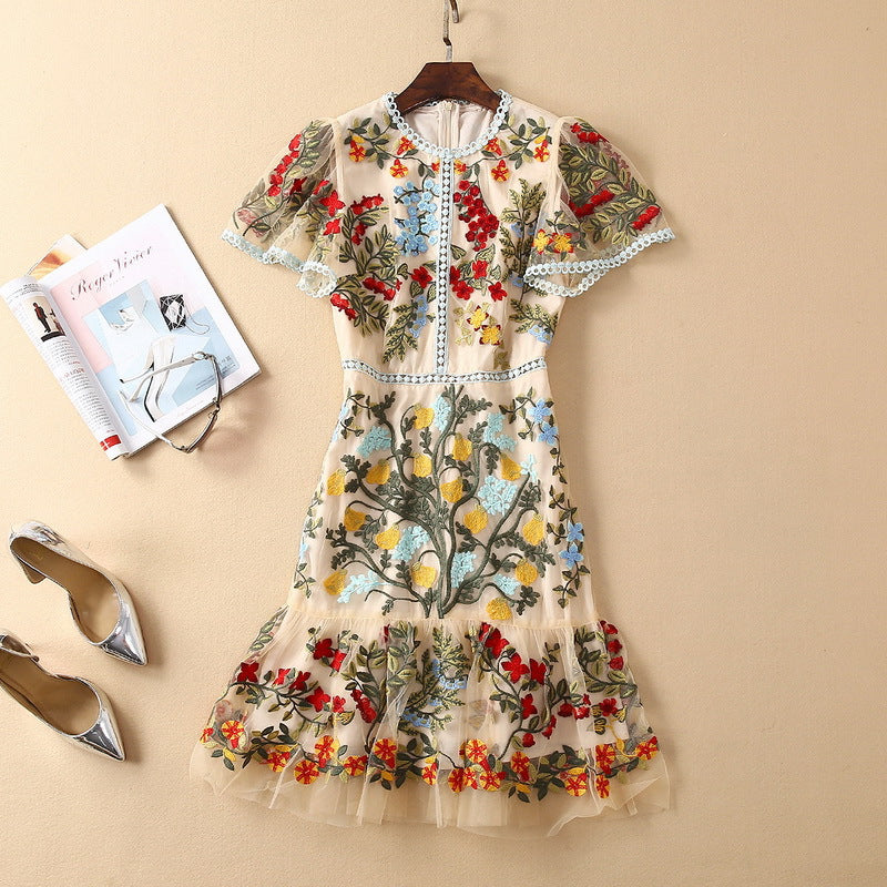 2023 Luxury Designer Inspired Spring and summer new heavy-duty gauze embroidery water-soluble lace short-sleeved dress